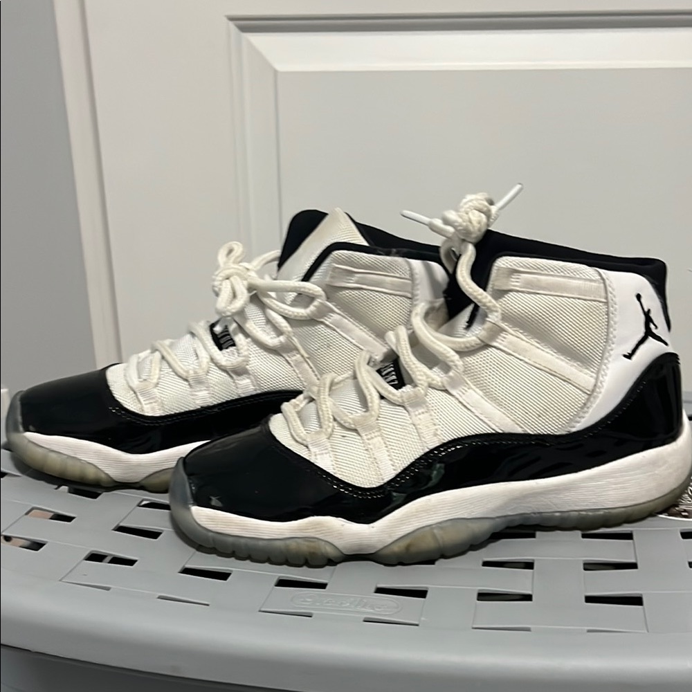 Jordan White and Black Sneakers with Patent Leather